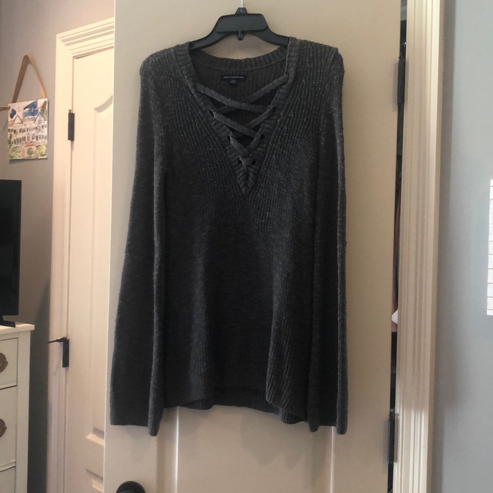 American Eagle Sweater
